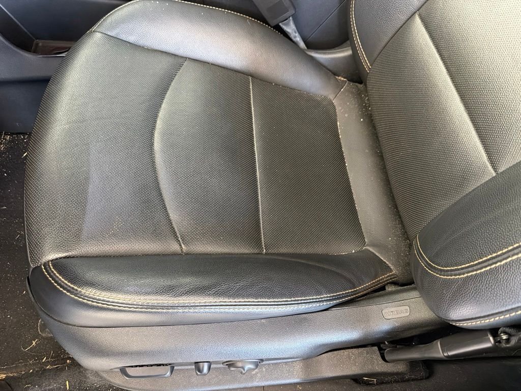 Used 2020 White GMC SLT image 7