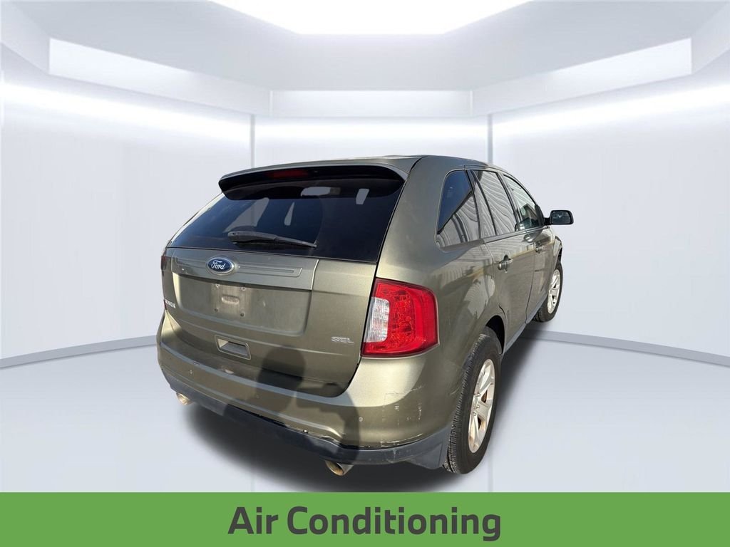 Used 2013  Ford SEL image 15
