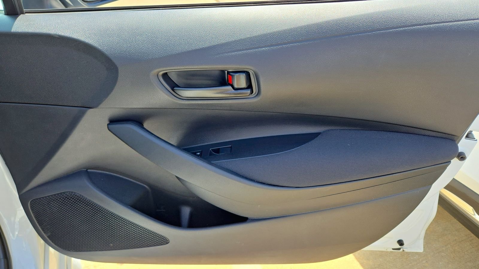 Used 2025 White Toyota LE image 20