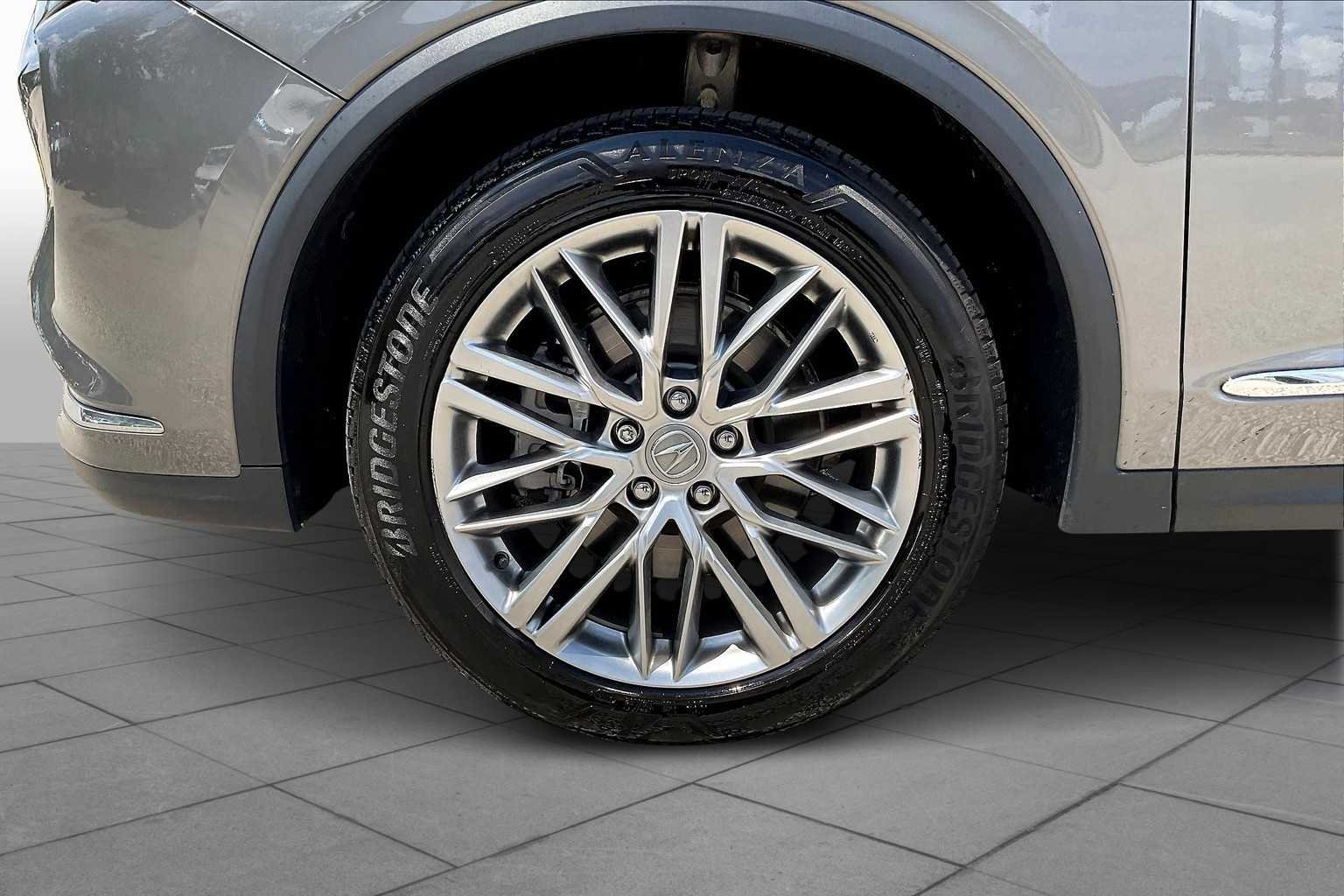 Used 2022 Liquid Carbon Metallic Acura w/Advance Package image 10