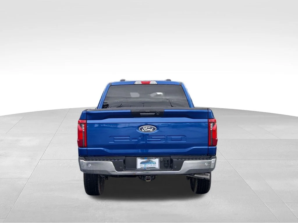 Used 2024 Blue Ford XLT image 12