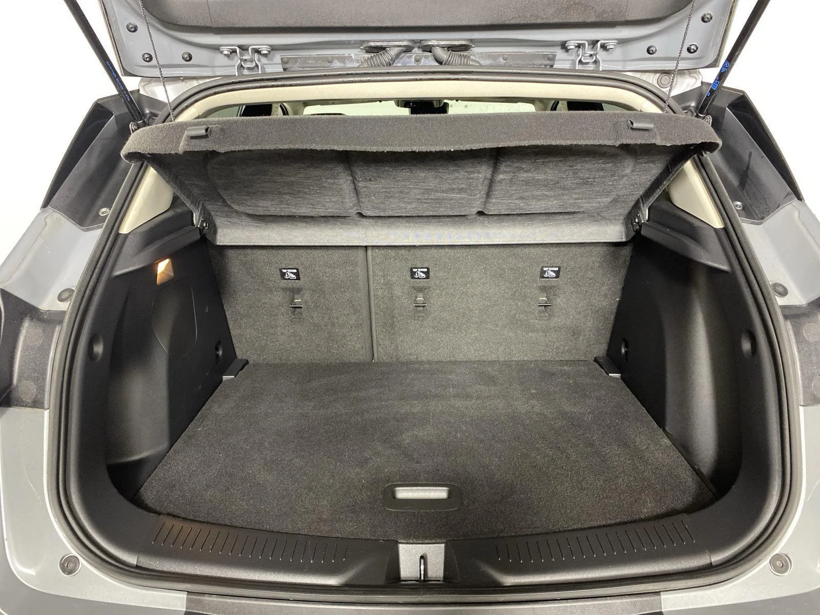 Used 2023 Moonstone Gray Metallic Buick Preferred image 25