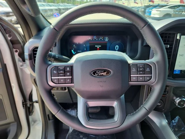 New 2026 Oxford White Ford XLT image 17