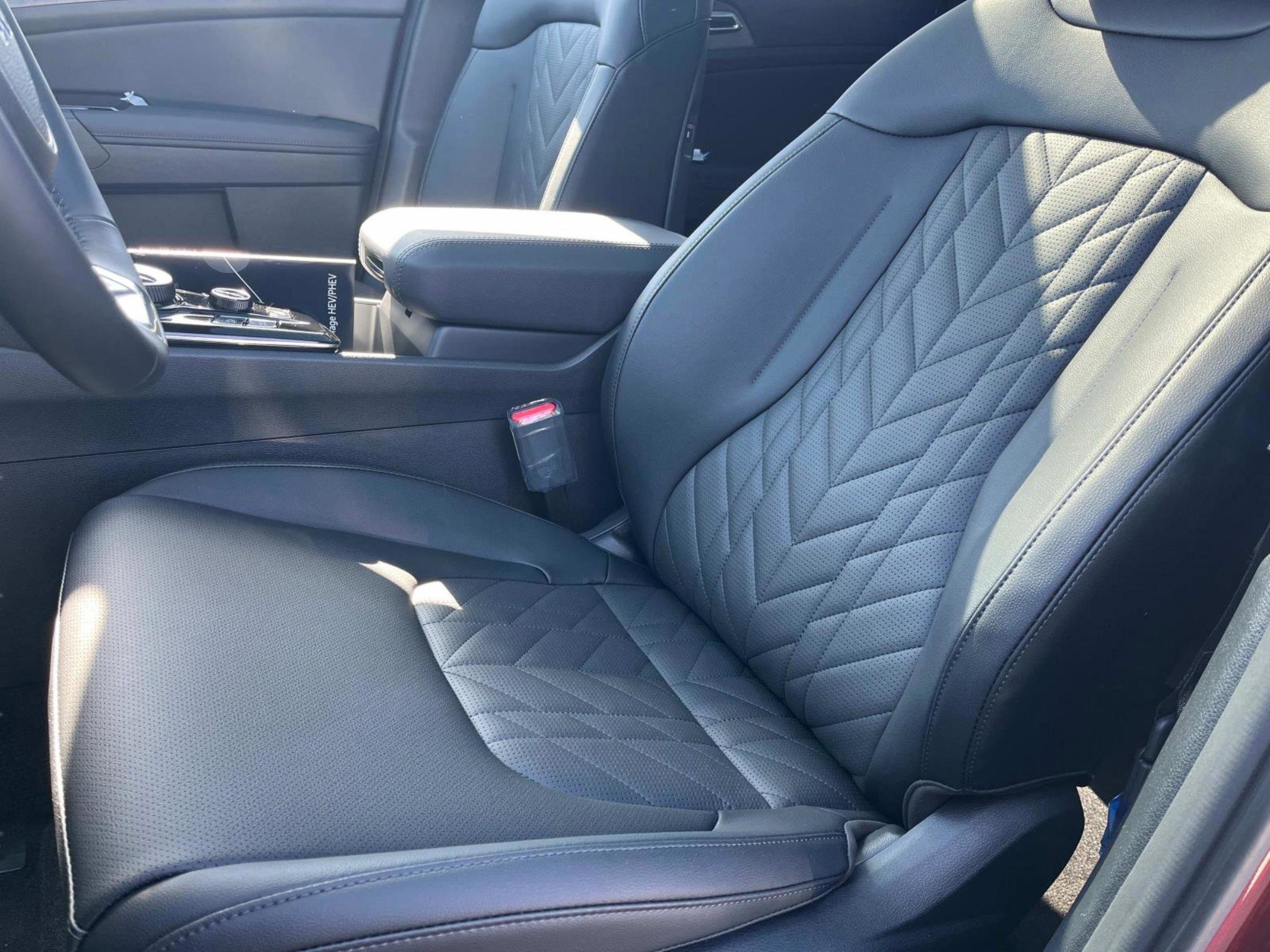 2025 Kia Sportage X-Line - Photo 25