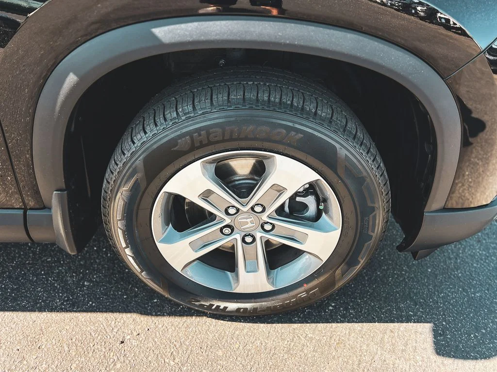 2024 Honda Pilot EX-L - Photo 11