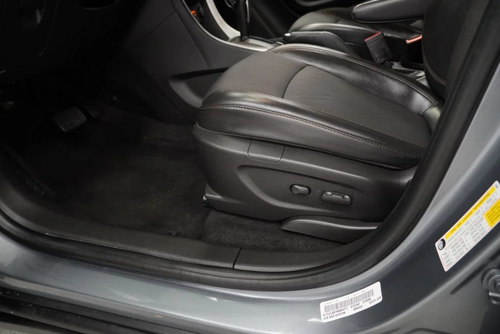 Used 2019 Gray Chevrolet LT image 23