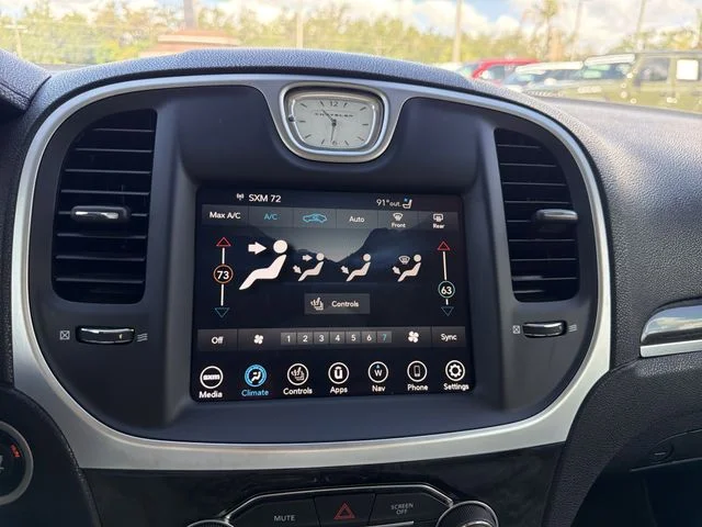 Used 2022 White Chrysler Touring image 21
