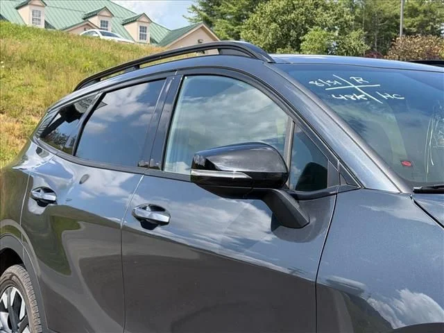 Used 2024 Gray Kia X-Line image 9