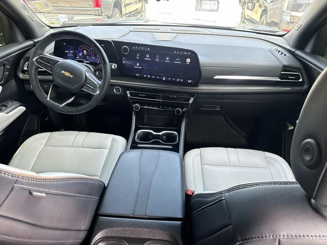 Used 2025 Black Chevrolet High Country image 22