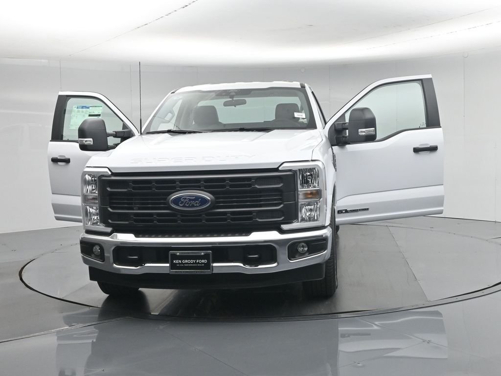 New 2026 Oxford White Ford XL image 26