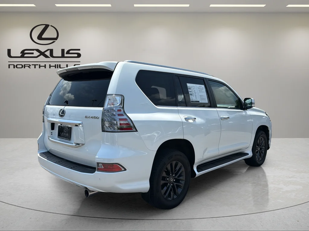 Certified Used 2022  Lexus 460 image 6