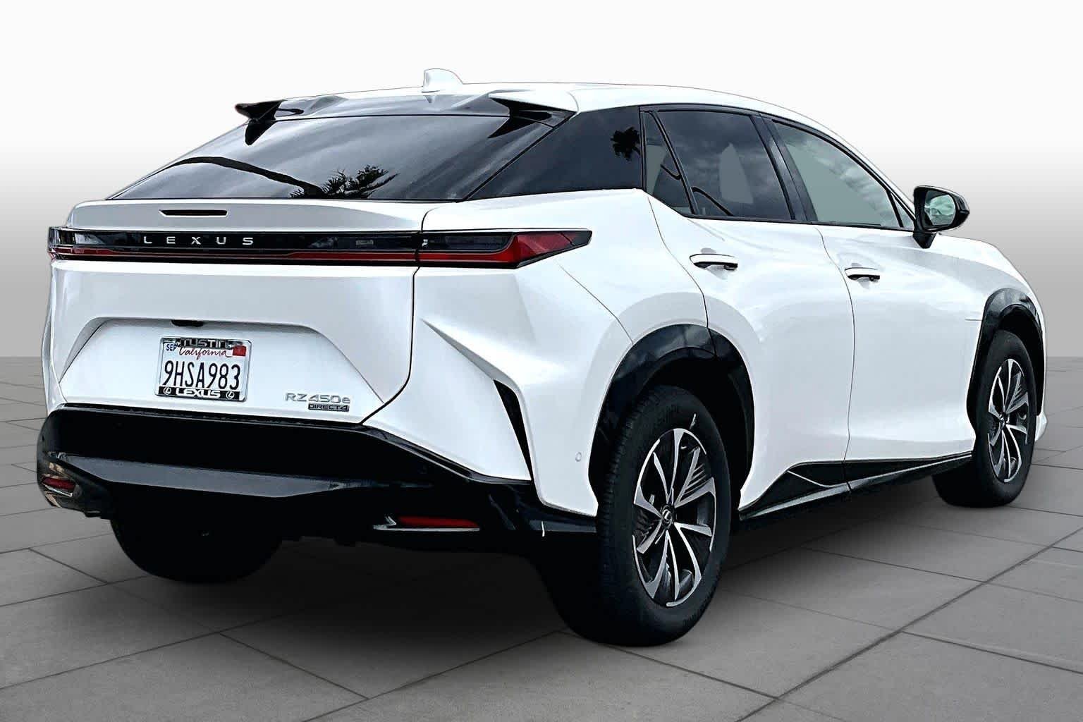 Certified Used 2023 EMINENT WHITE PEARL Lexus Premium image 13