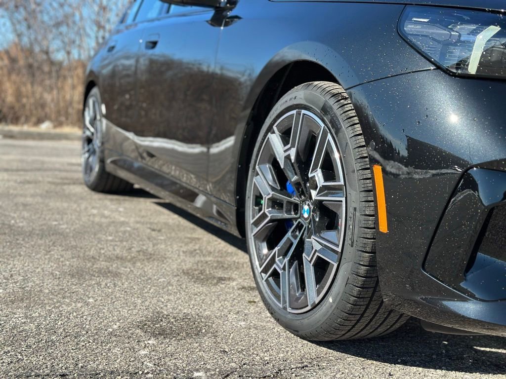 New 2026 Black Sapphire Metallic BMW 530i xDrive image 9