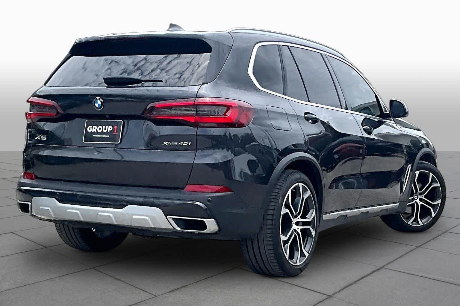 Used 2022 Dark Graphite Metallic BMW xDrive40i image 12