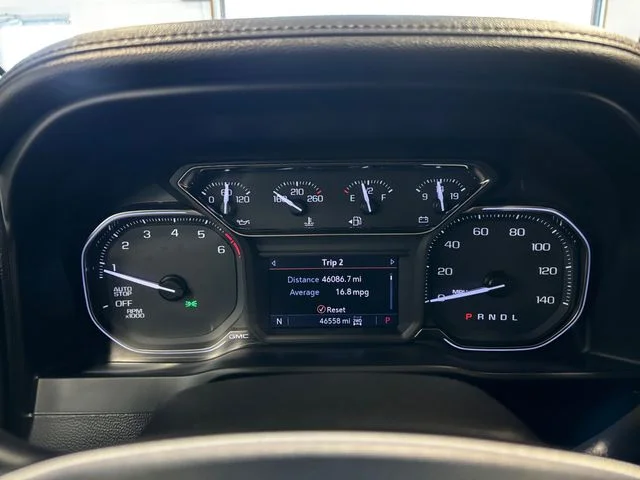 Used 2019  GMC Elevation image 17