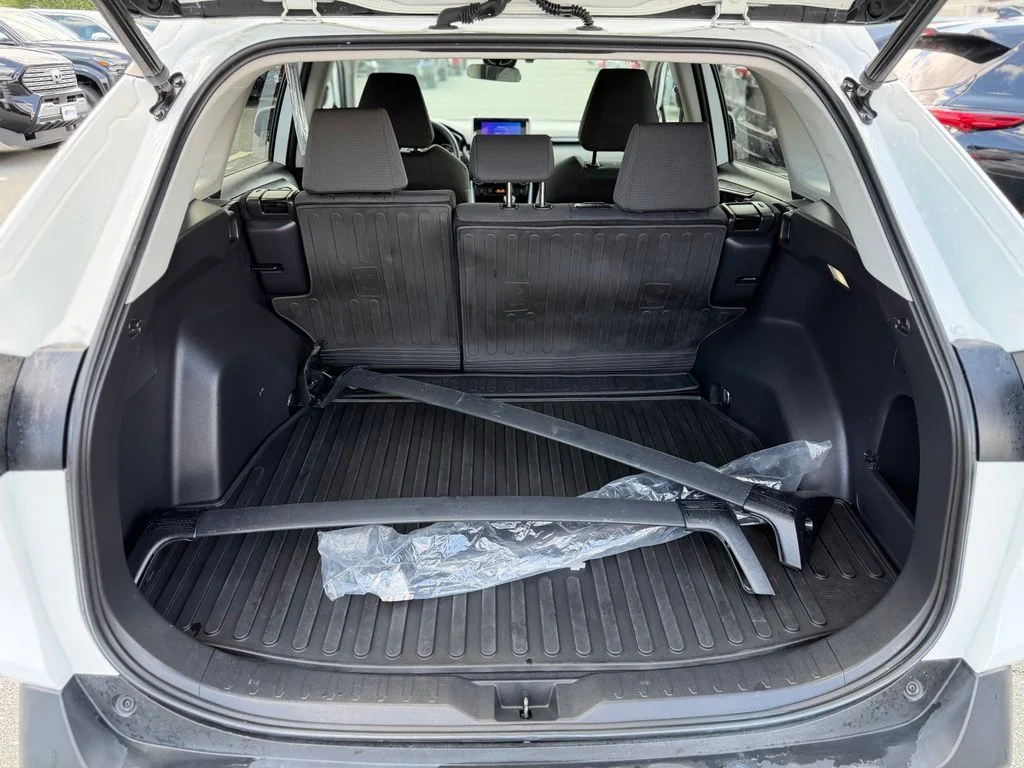 Used 2023 White Toyota XLE image 5