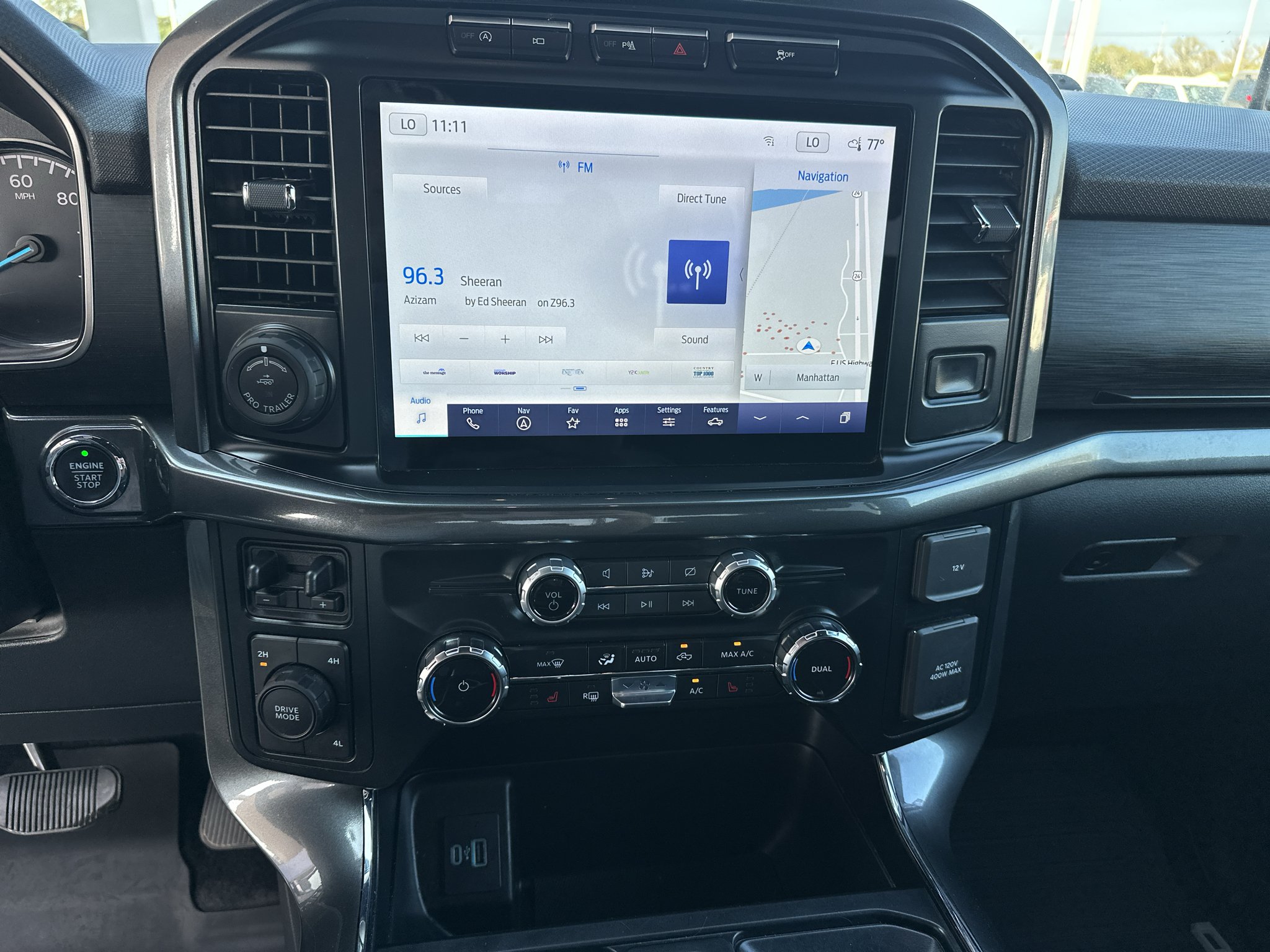 Used 2023 Oxford White Ford XLT image 5