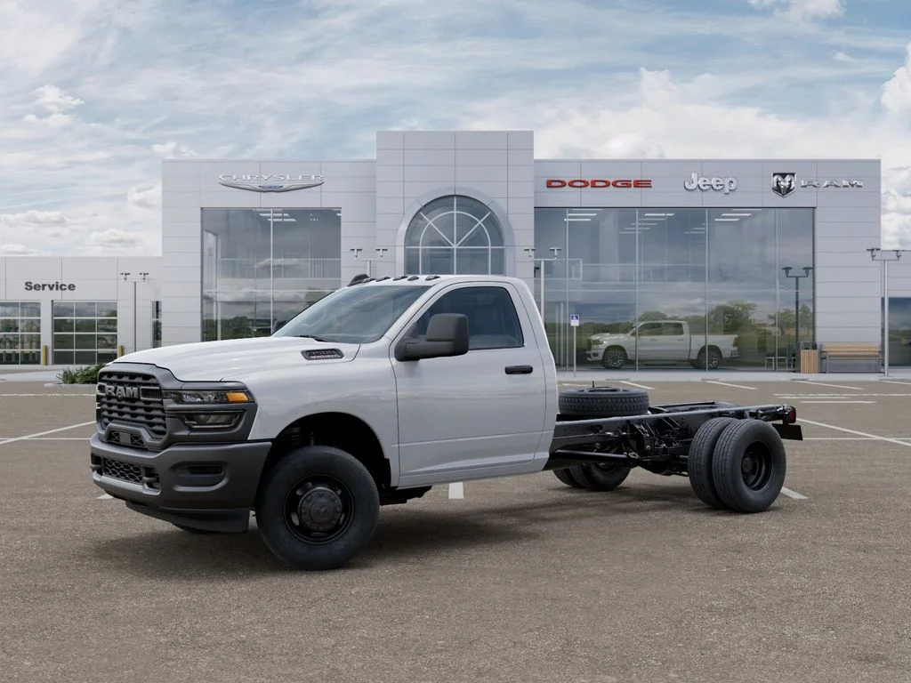 New 2026 Bright White Clearcoat RAM Tradesman image 2