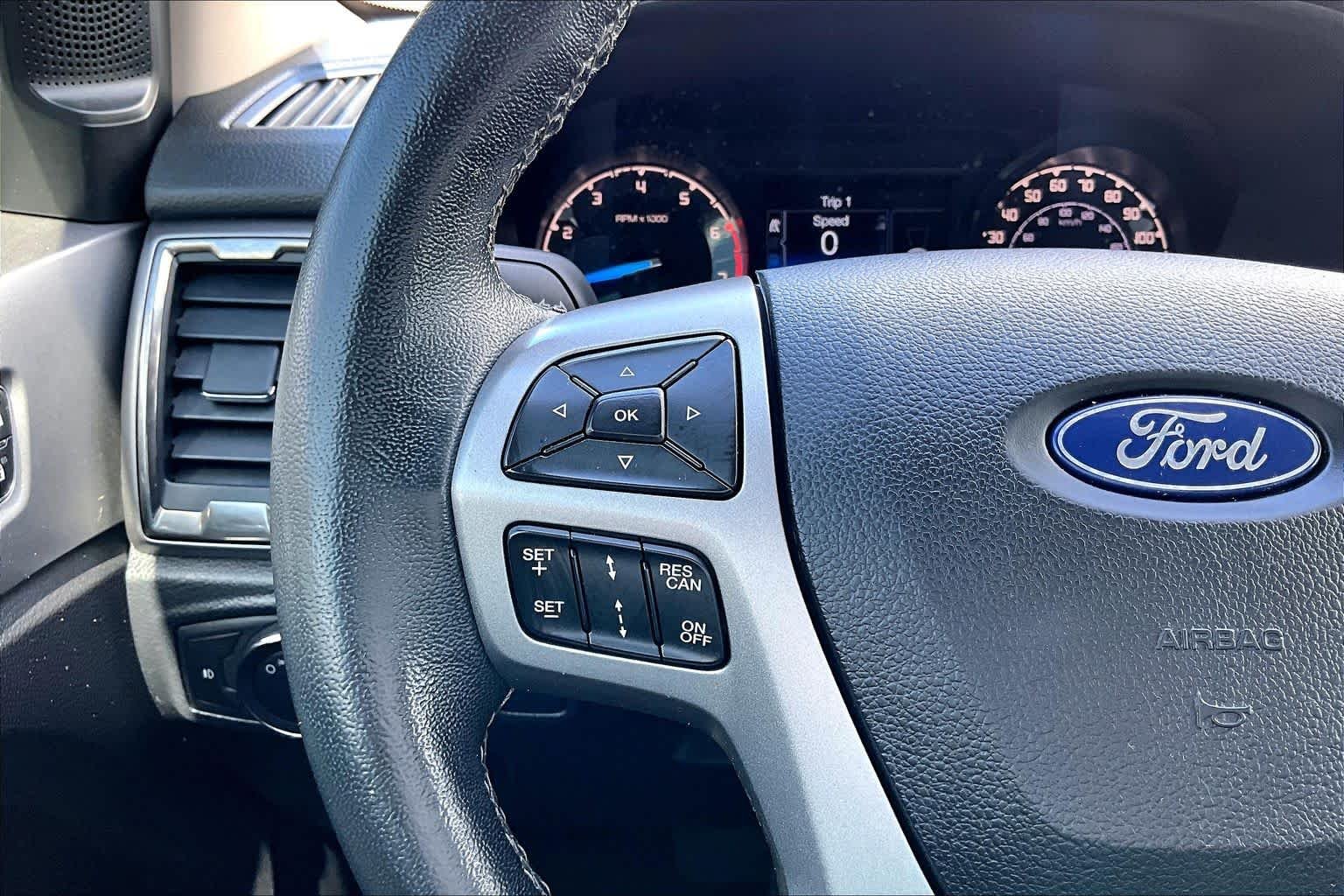 Used 2019 Oxford White Ford XLT image 24
