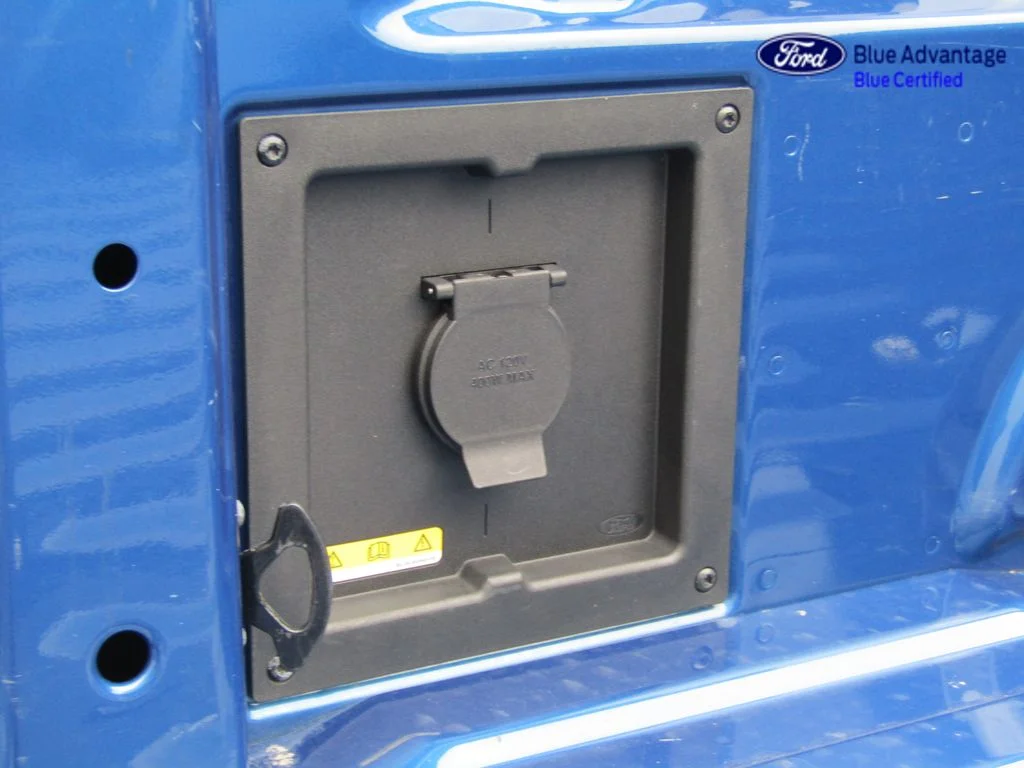Certified Used 2023 Atlas Blue Metallic Ford XLT image 14