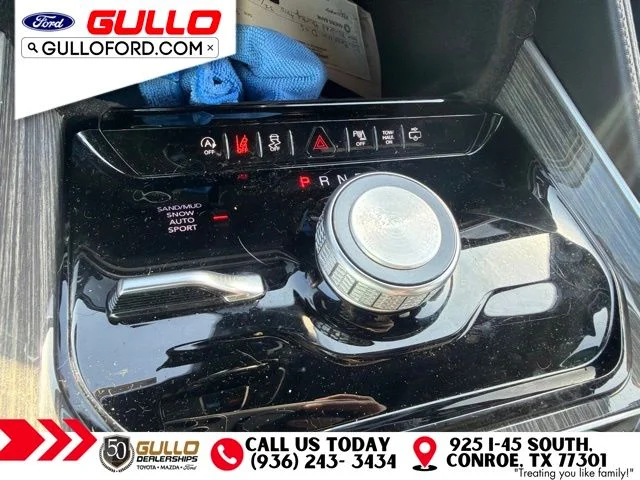 Used 2022 Velvet Red Pearlcoat Jeep Series II image 11