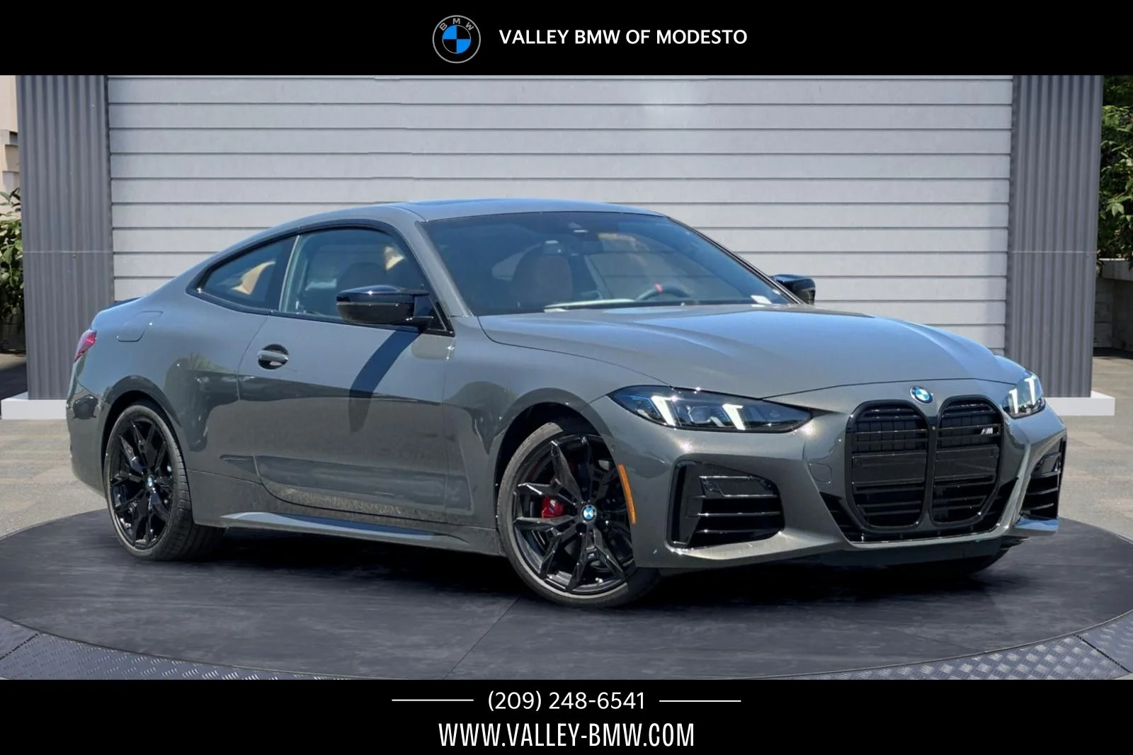 2026 BMW 4 Series M440i Coupe's photo