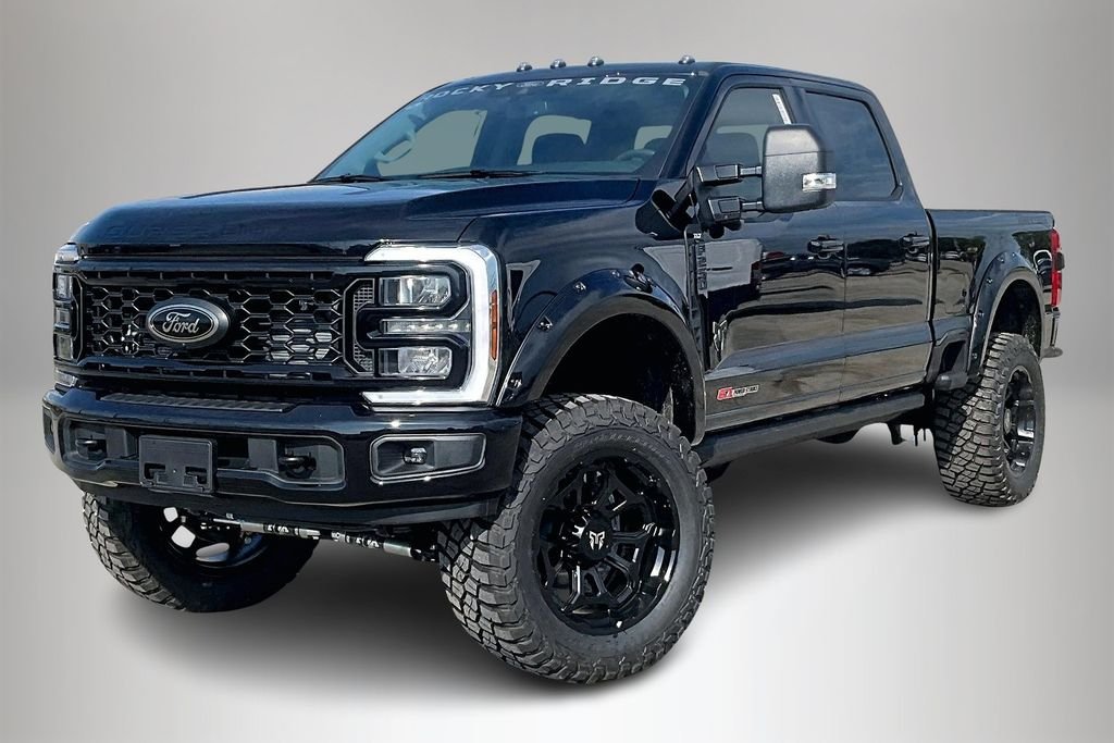 New 2025 Black Ford XLT image 2