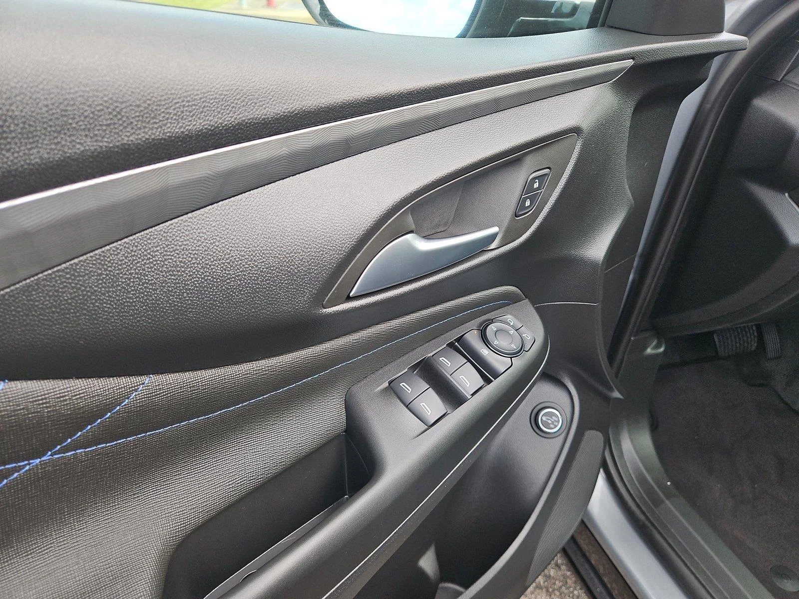 2026 Buick Envista Sport Touring - Photo 20
