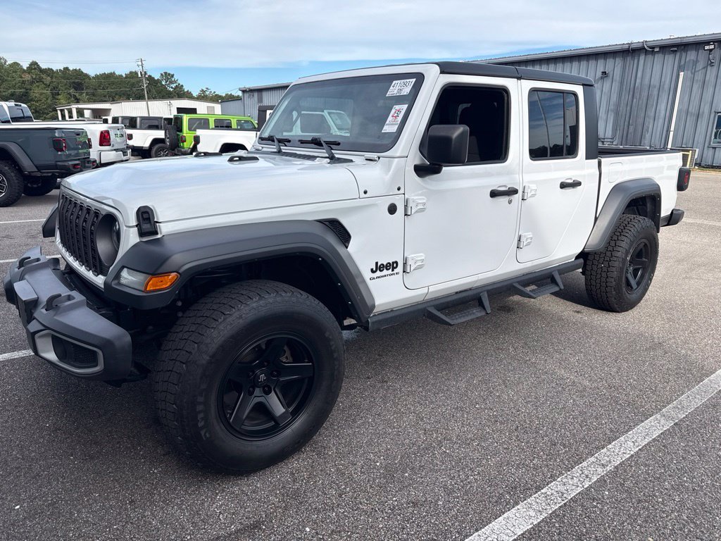 2024 Jeep Gladiator