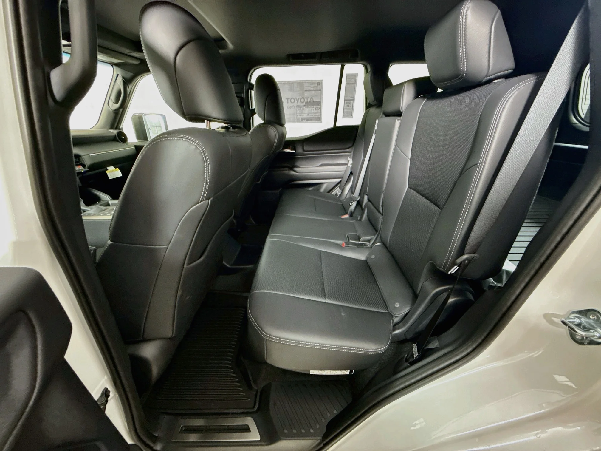 New 2027 Wind Chill Pearl Toyota Land Cruiser image 24