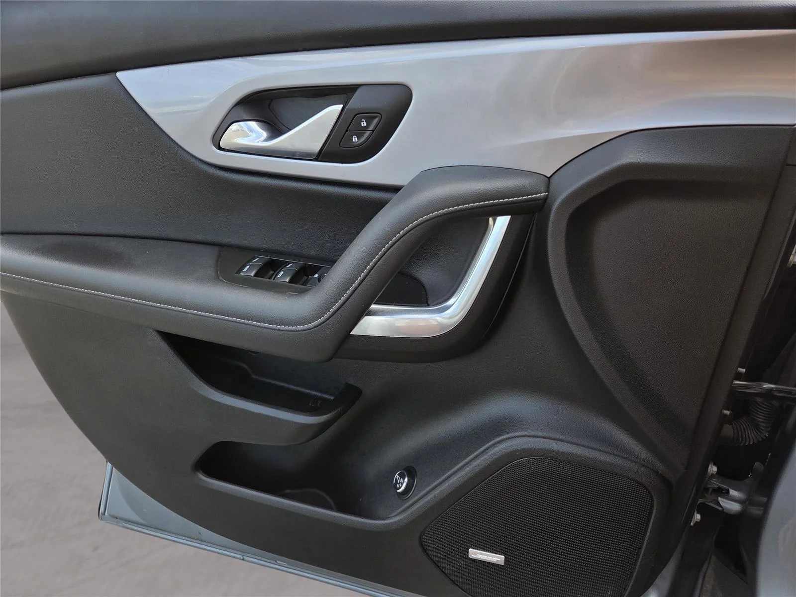 Used 2024 Sterling Gray Metallic Chevrolet LT image 21