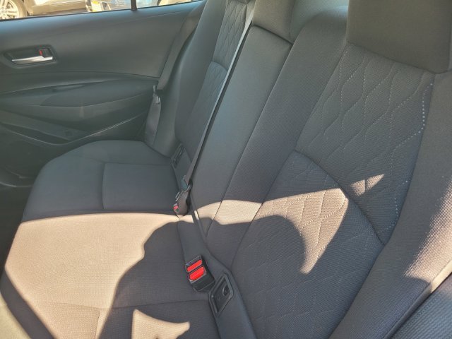 Used 2020  Toyota LE image 15
