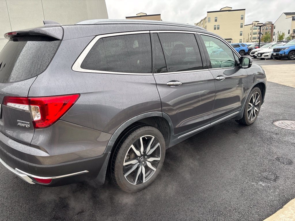 Used 2021 Modern Steel Metallic Honda Touring image 5