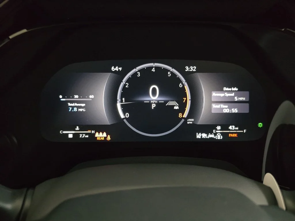 New 2026 Eminent White Pearl Lexus PREMIUM PLUS image 18