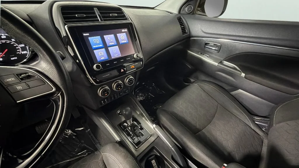 Used 2020  Mitsubishi ES 2.0 image 19