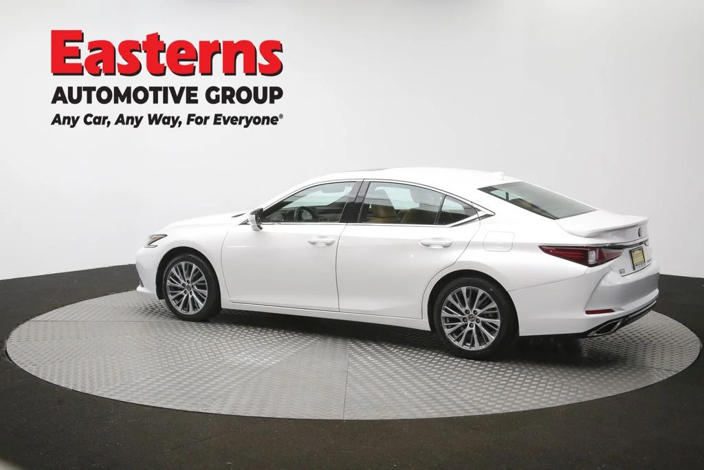 Used 2021 White Lexus 350 image 65