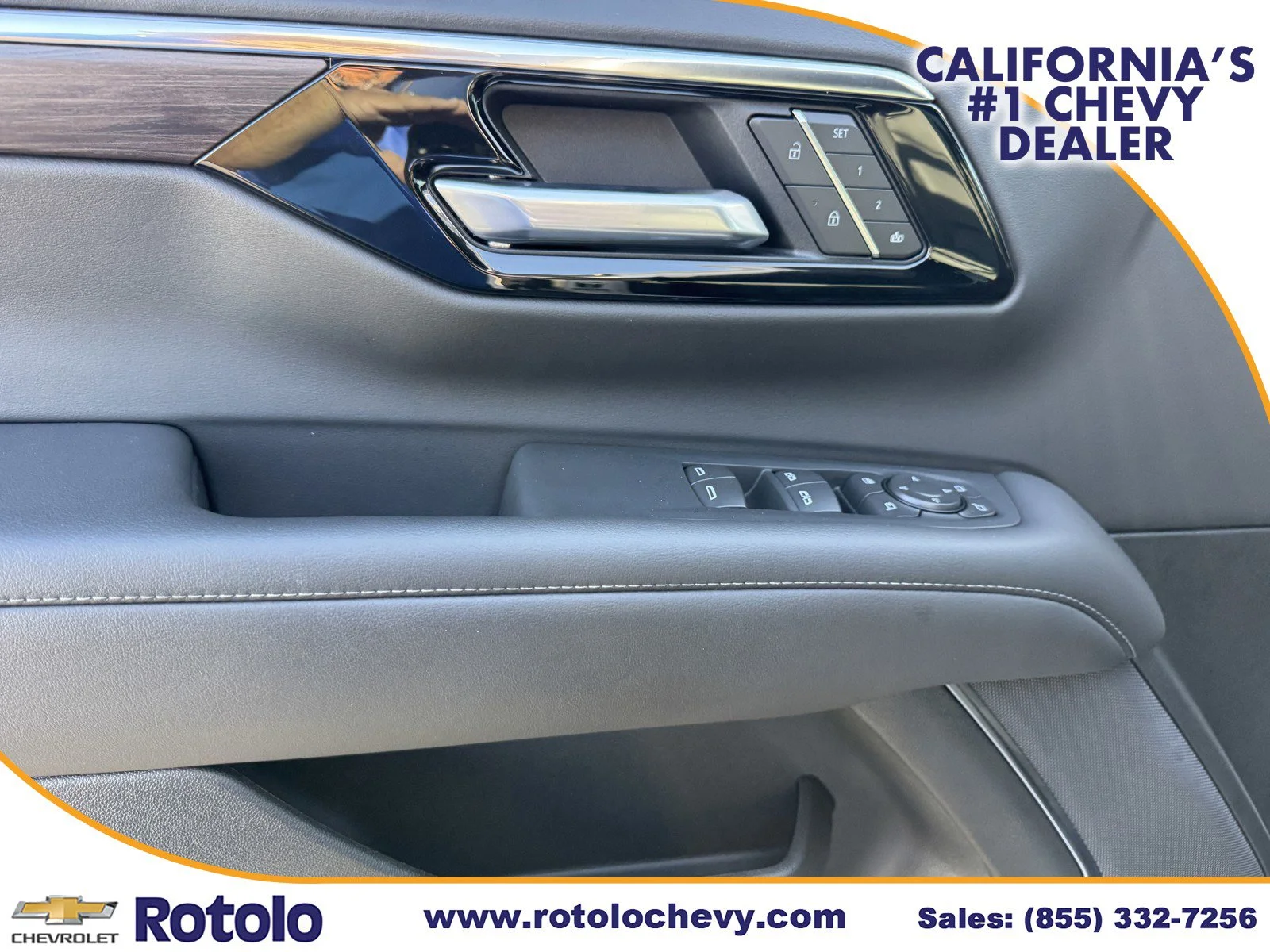 Used 2025 Iridescent Pearl Tricoat Chevrolet Z71 image 18