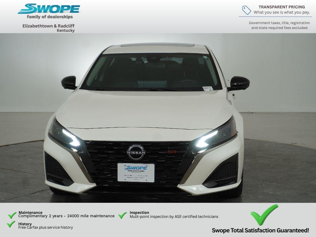 Used 2024 Pearl White Tricoat Nissan 2.0 SR image 9