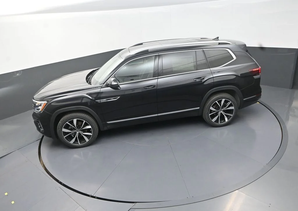 New 2026  Volkswagen 2.0T SEL Premium R-Line image 16