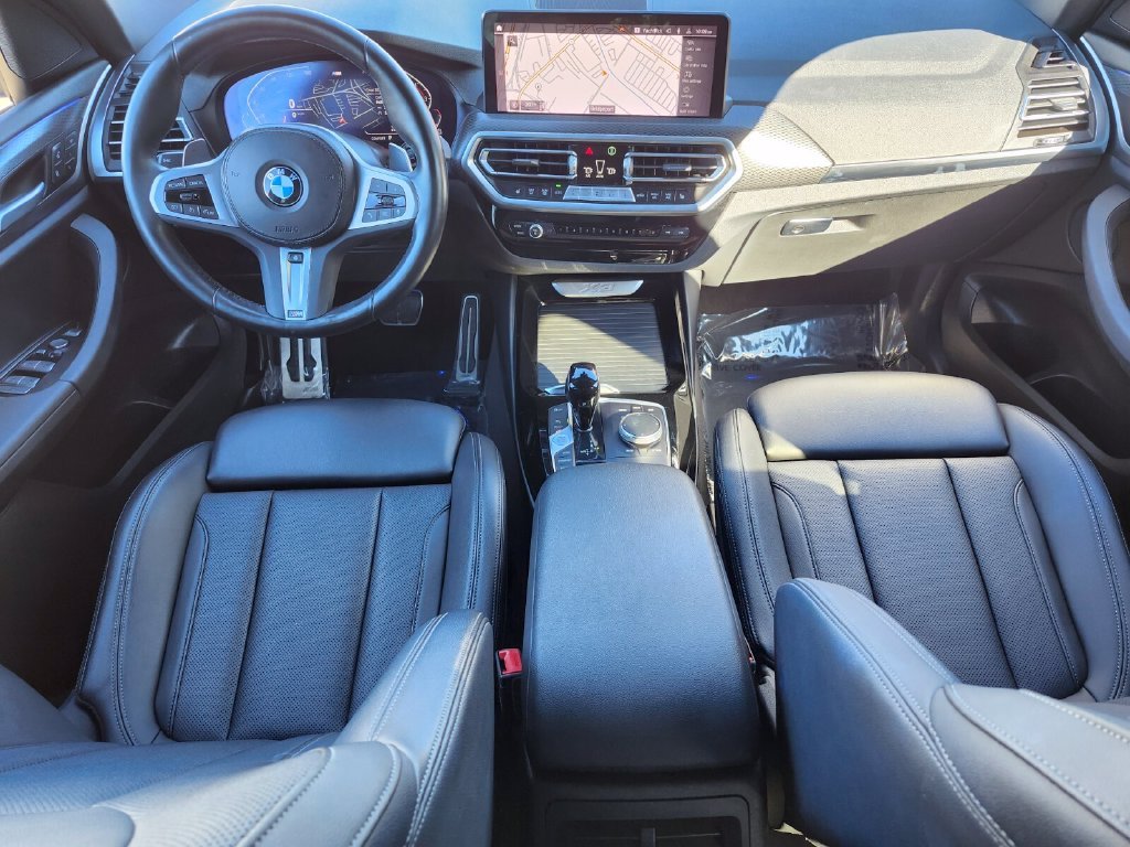 Used 2023 Gray BMW xDrive30i image 11