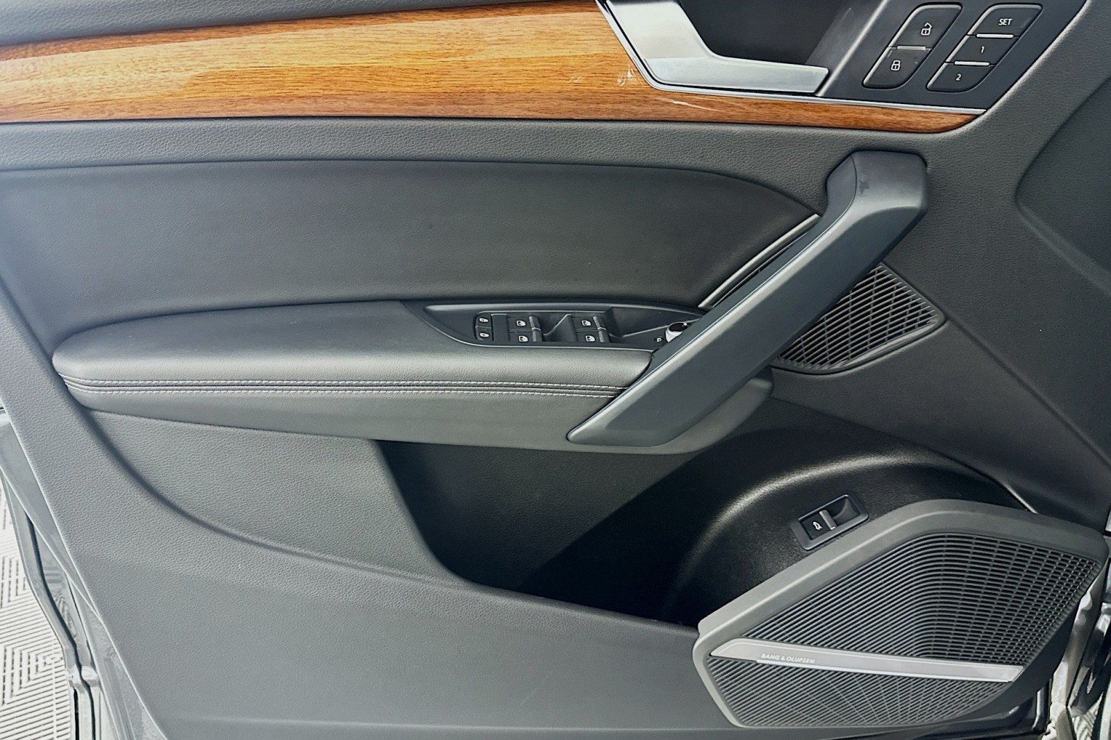 Used 2023 Daytona Gray Pearl Effect Audi S line Premium Plus image 21
