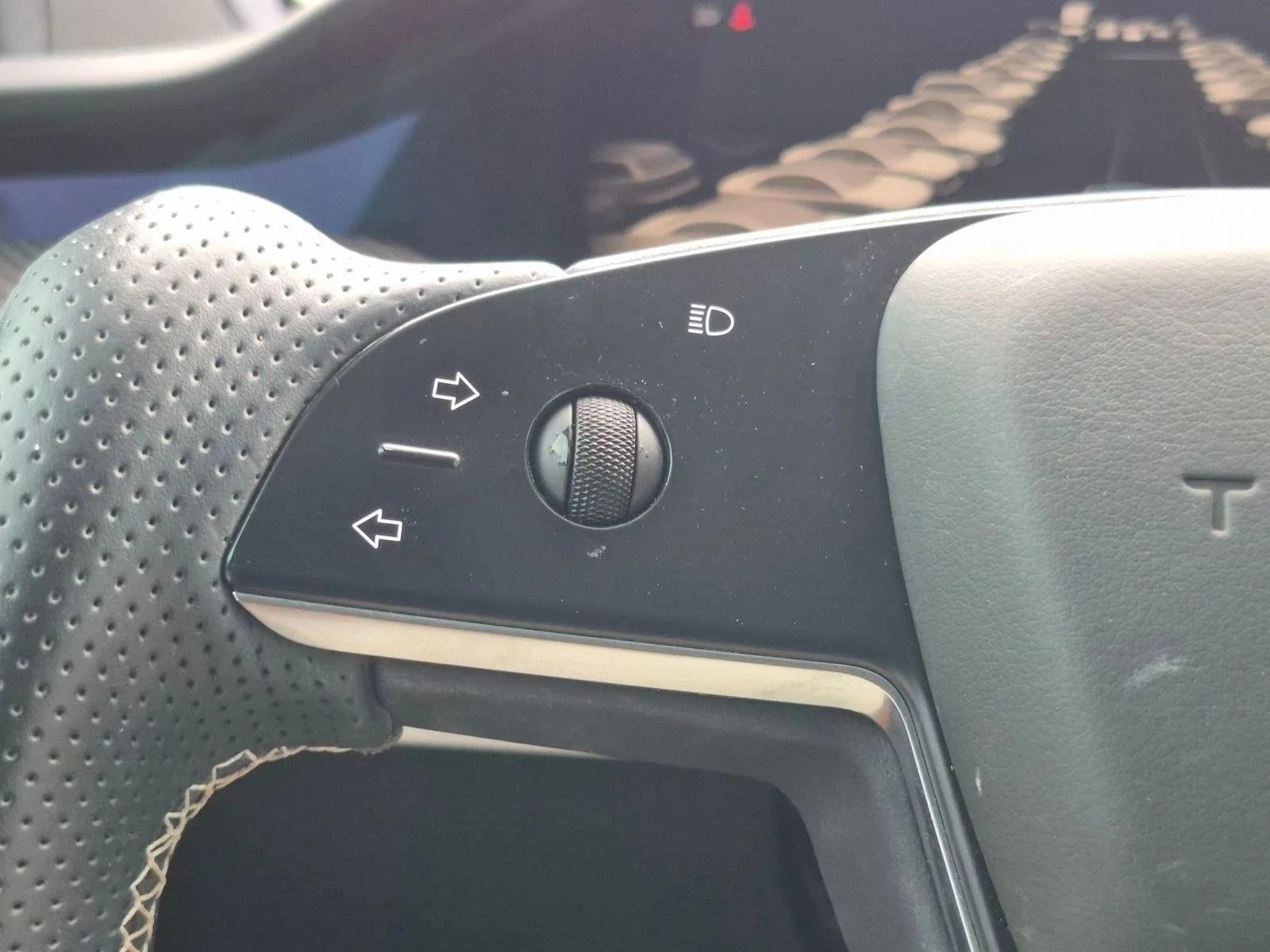 Used 2022 Black Tesla Plaid image 10