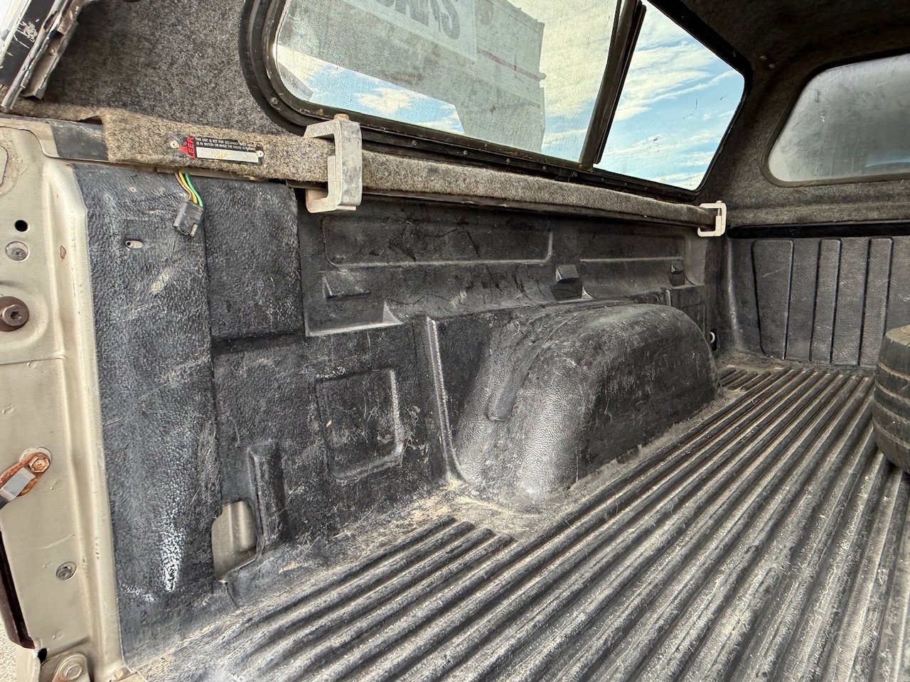 2003 Chevrolet Silverado 2500HD LS - Photo 39