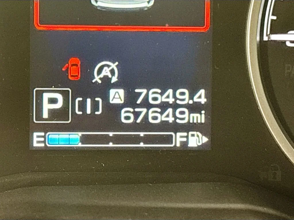 Used 2020 Gray Subaru Premium image 14