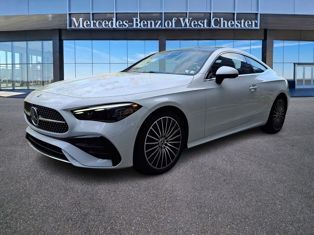 New 2026 MANUFAKTUR Moonlight White Metallic Mercedes-Benz CLE 450 image 3