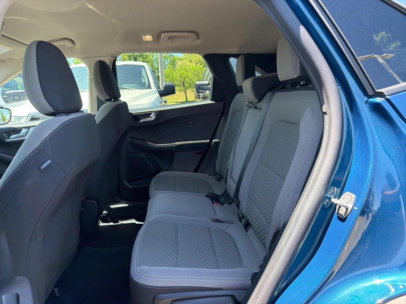 Used 2020 Green Ford SE image 7