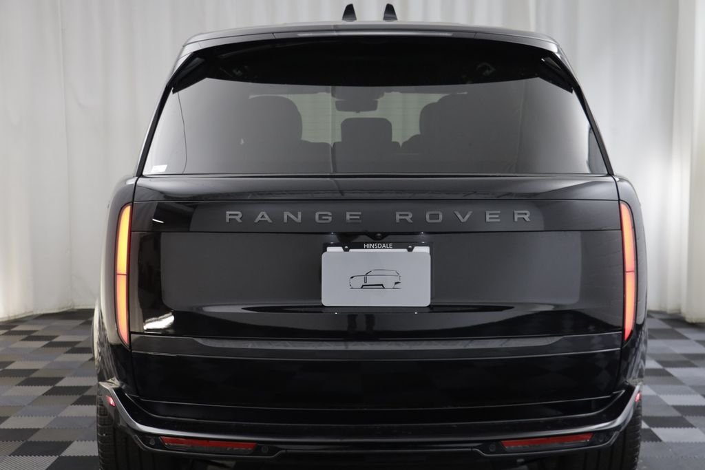New 2026 Santorini Black LAND ROVER SE 7 Seats image 17