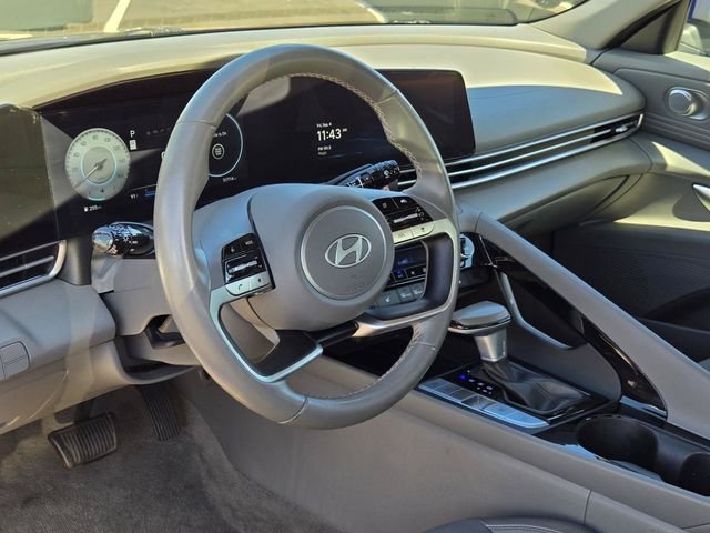 Used 2025 Blue Hyundai SEL Convenience image 17