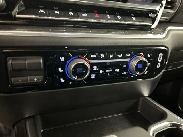 2025 Chevrolet Silverado 1500 LTZ - Photo 20