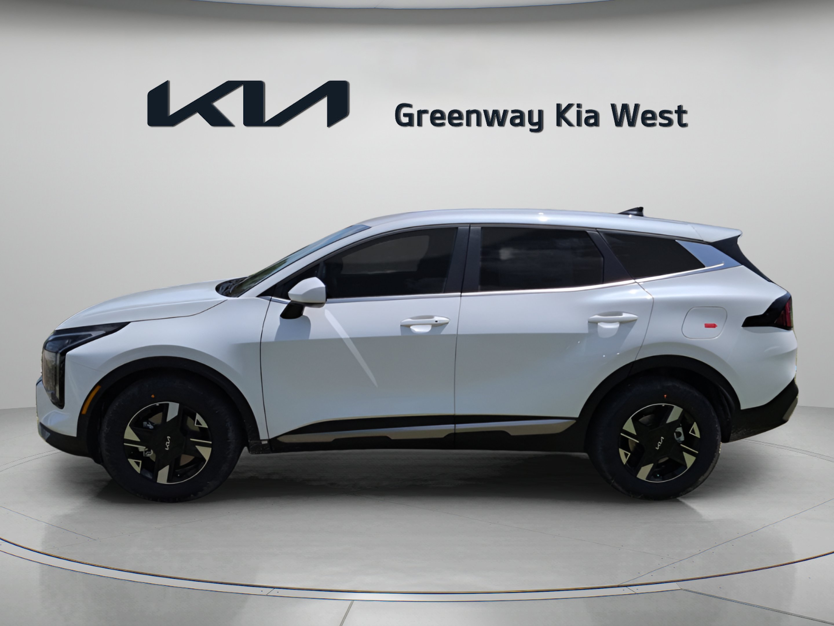 New 2026 Snow White Pearl Kia LX image 5